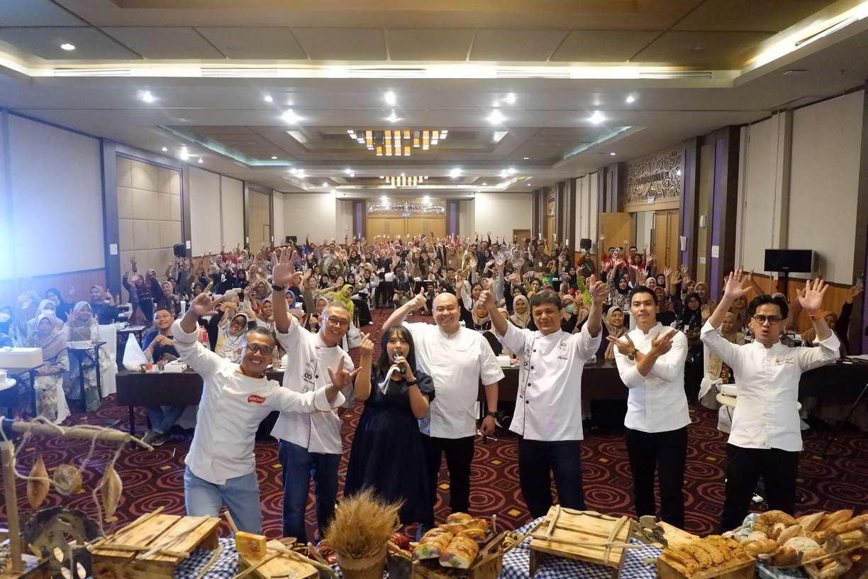 Kemeriahan Baking Demo Bojonegoro oleh Sriboga Flour Mill.